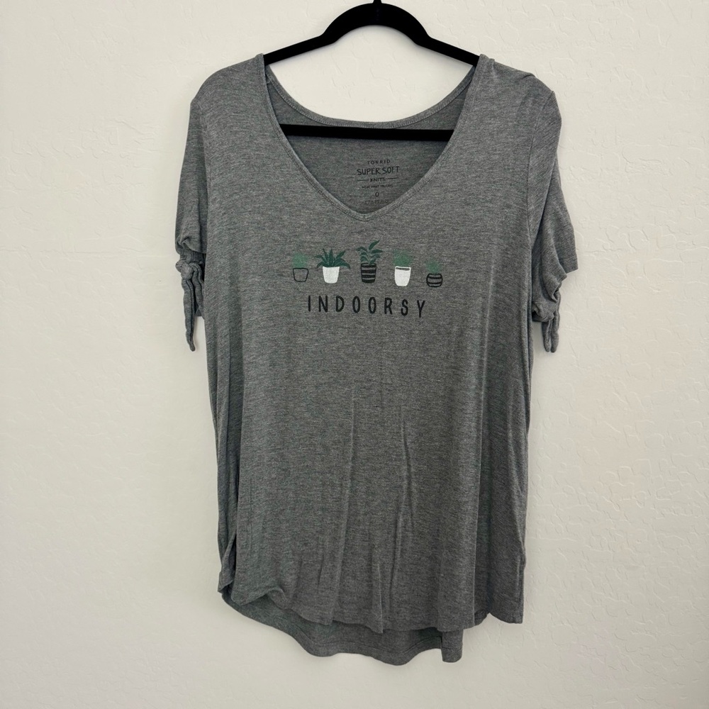 Torrid Gray 'Indoorsy' Plant Slim Fit Tee